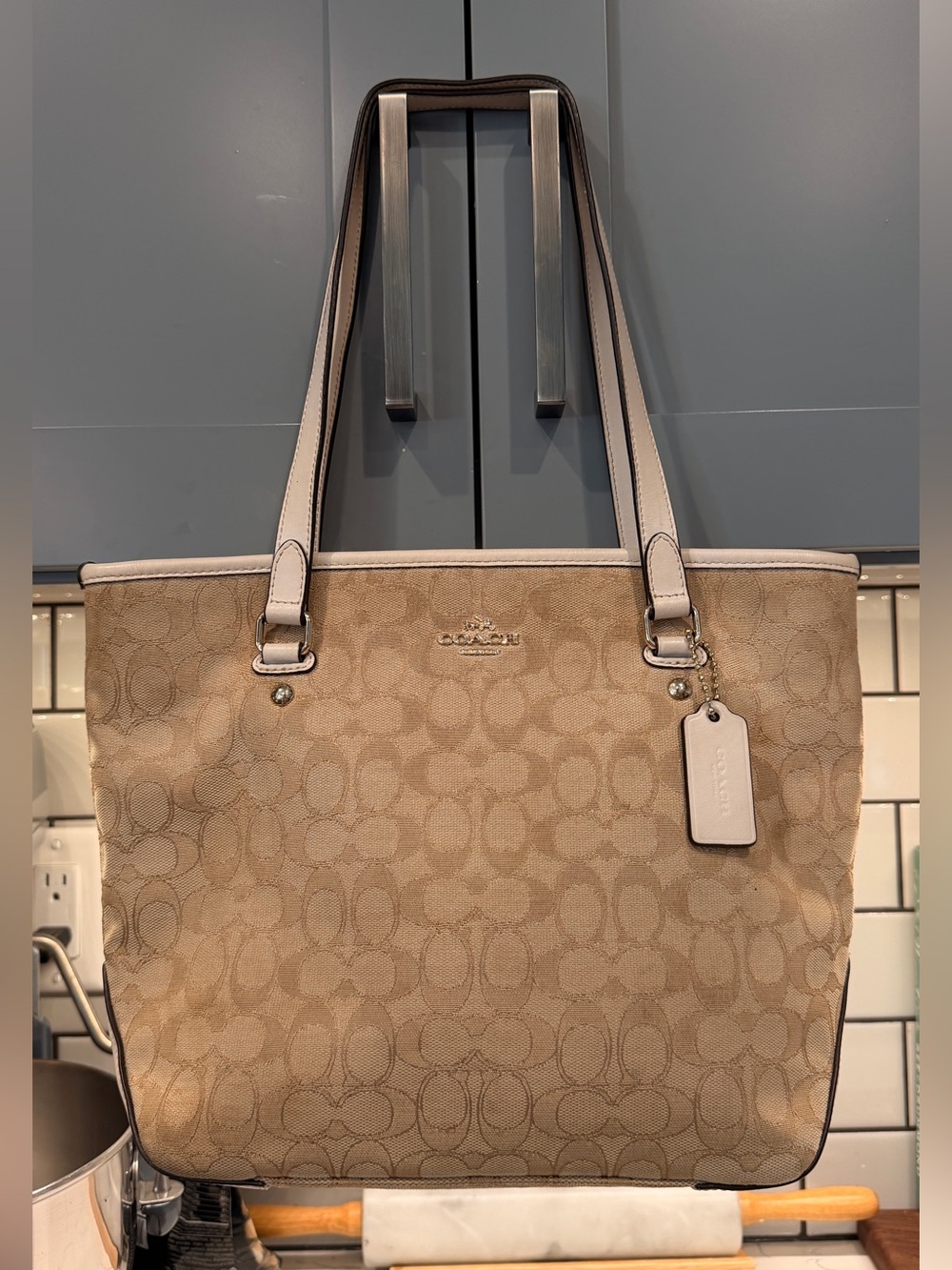 Coach 2017 Signature Cavas Leather Gallery Tote